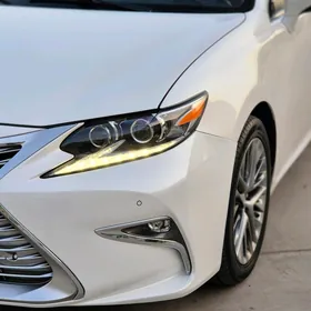 Lexus ES 350 2018