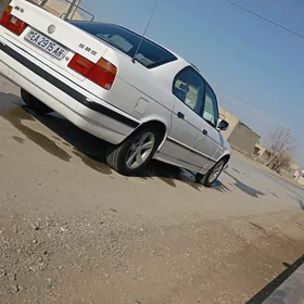 BMW 525 1992