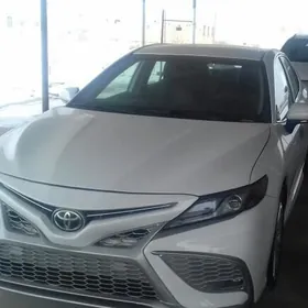 Toyota Camry 2020
