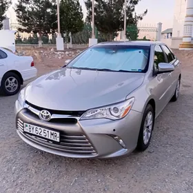 Toyota Camry 2017