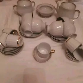 чайные сервизы.
