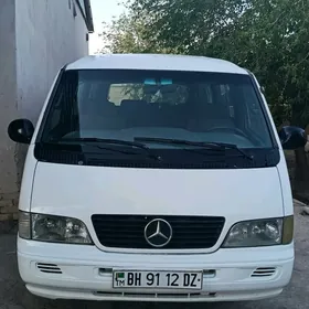 Mercedes-Benz Sprinter 2002