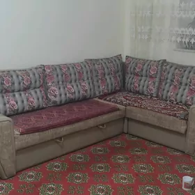acylyan divan