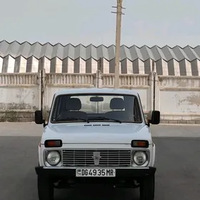 Lada Niva 2008