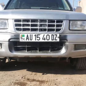 Opel Frontera 2000