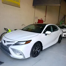 Toyota Camry 2022