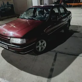 Opel Vectra 1989