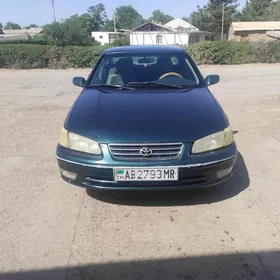 Toyota Camry 1999