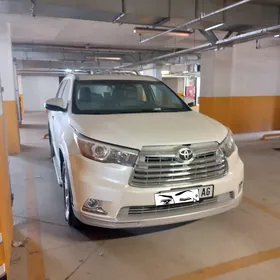 Toyota Highlander 2016