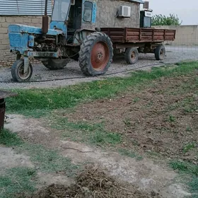 MTZ T-28 2002