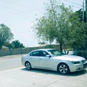 BMW E60 2003