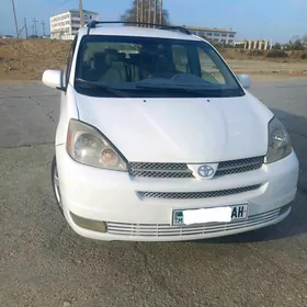 Toyota Sienna 2005