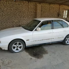 BMW 525 1992