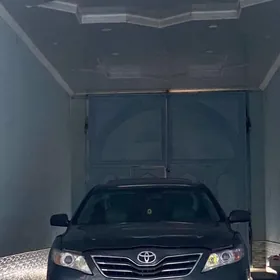 Toyota Camry 2011