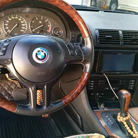 BMW E39 2001