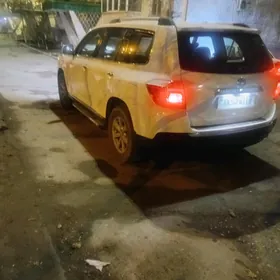 Toyota Highlander 2011