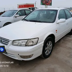 Toyota Camry 1997