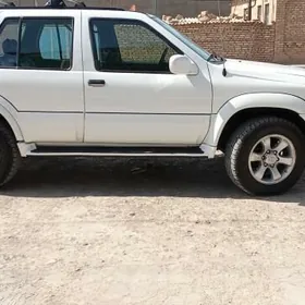 Infiniti QX4 2002