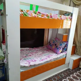 mebil çaga krawat