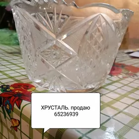 Хрустальная ваза