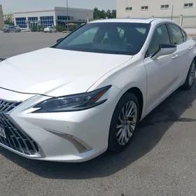Lexus ES 350 2022