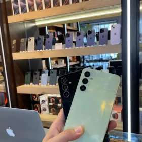 SAMSUNG A24