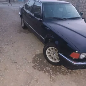 BMW 730 1990