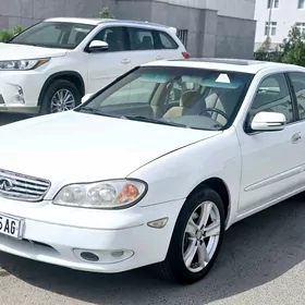 Infiniti I 2000