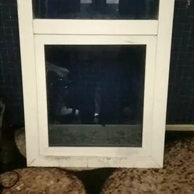 пластиковый  окно