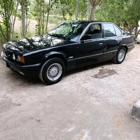 BMW 520 1989