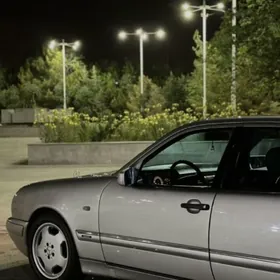 Mercedes-Benz C320 1999