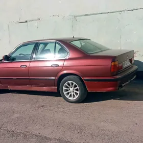 BMW 525 1990