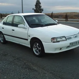 Nissan Sunny 1994