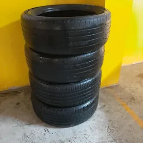 255/55 R20 105H