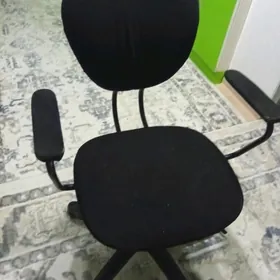 стул