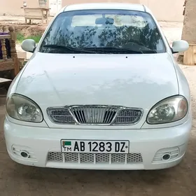 Daewoo Lanos 2000
