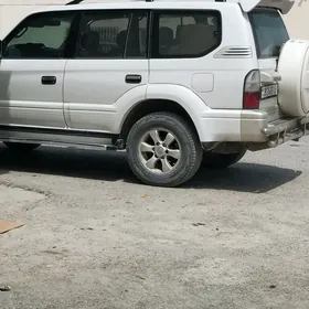 Toyota Land Cruiser Prado 2000