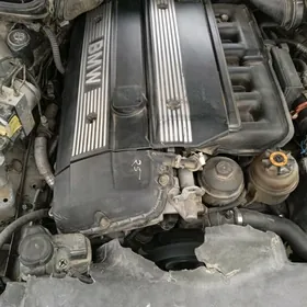 BMW E39mator