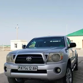 Toyota Tacoma 2010