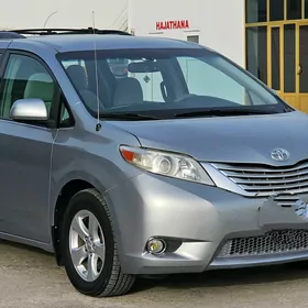 Toyota Sienna 2011