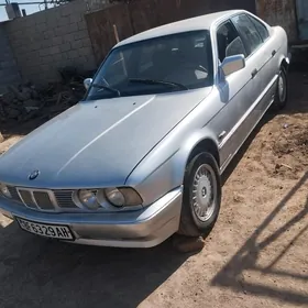 BMW 525 1990