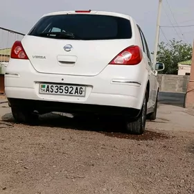 Nissan Versa 2009