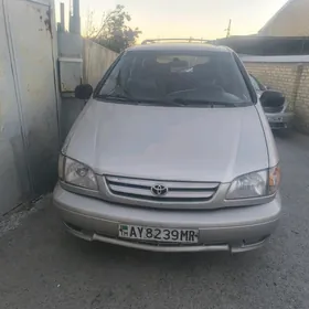 Toyota Sienna 2003
