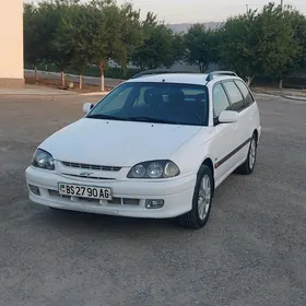 Toyota Avensis 2002