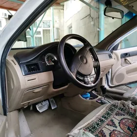 Daewoo Lacetti 2003