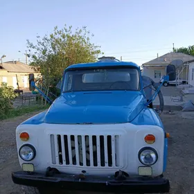 Gaz 53 1990
