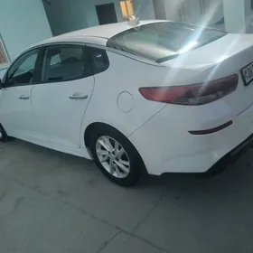 Kia Optima 2019