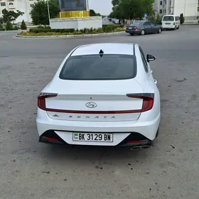 Hongqi LS7 2021