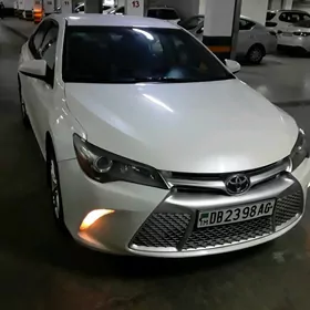 Toyota Camry 2016