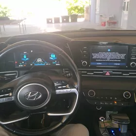 Hyundai Elantra 2021